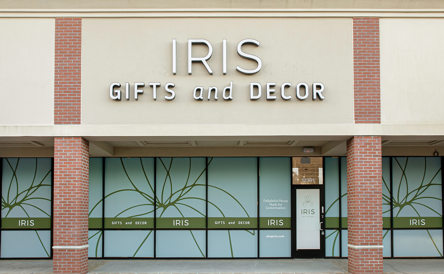 Iris Gifts & Decor - Neiter Creative